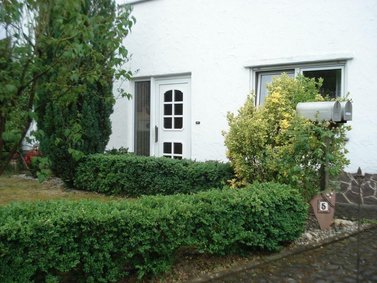 Ferienwohnung Martina Zell an der Mosel Exterior foto